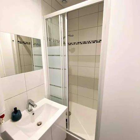 Charmante Maison De 4 Avec Salles De Bains Independantes Et Privee, Ideal Pour Travailler Et Pour Les Дом отдыха Руан